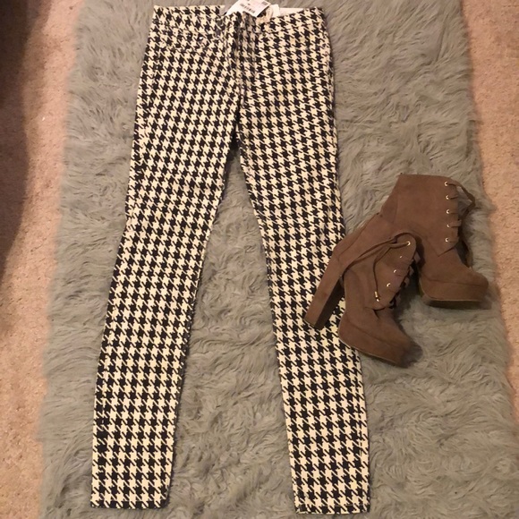 Zara black and white checkered Jegging - Picture 2 of 2